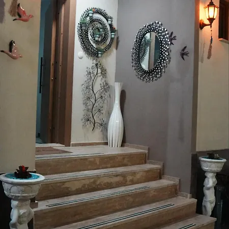 Birds Apartmanhotel
