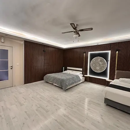 Birds 아파트호텔