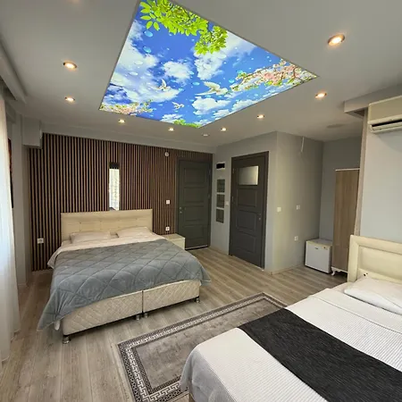 Birds Apartmanhotel 3*