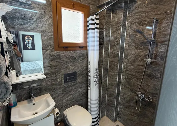 מלון דירות Birds